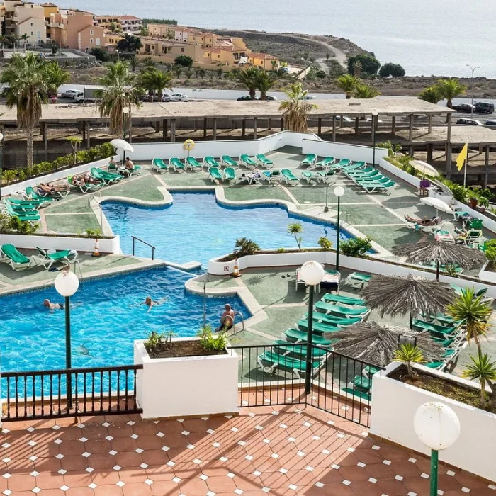 blue-sea-callao-garden-1